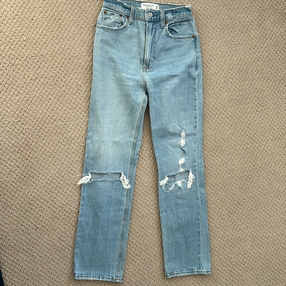 Abercrombie Ankle Straight Ultra High Rise Ripped Jeans 24/00 - Picture 2 of 5